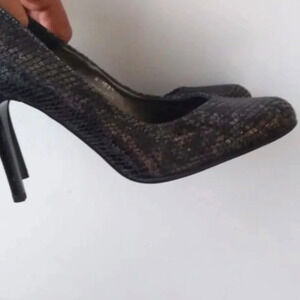 NWOT A. Gianetti black/silver metallic high heeled  snakeskin shoes size 7